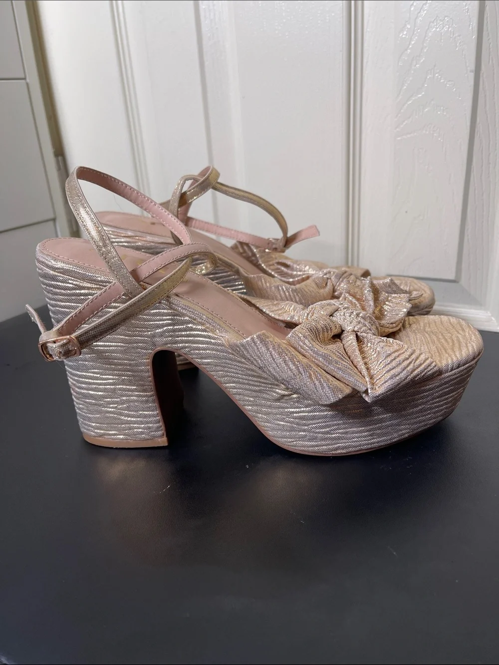 ARULA Shimmery Rose Gold Platform Knot-Front Sandals